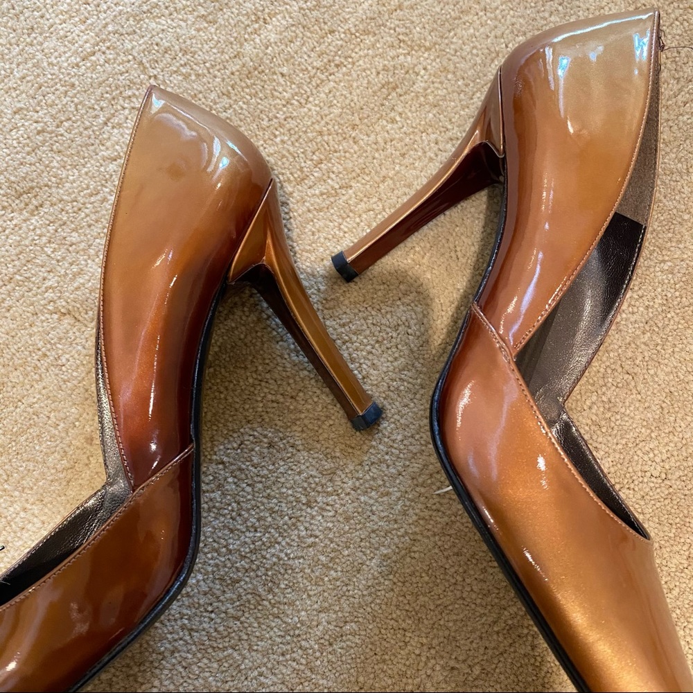Stuart Weitzman Bronze Patent Heel - image 8